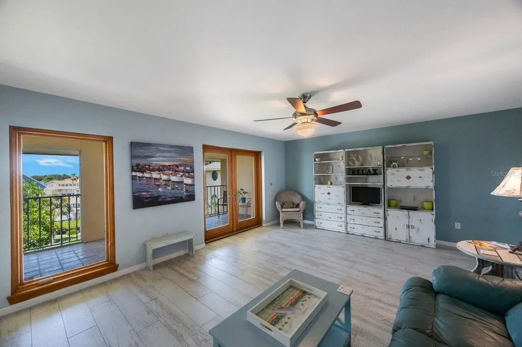 1125 Pinellas Bayway S St Petersburg FL 33715