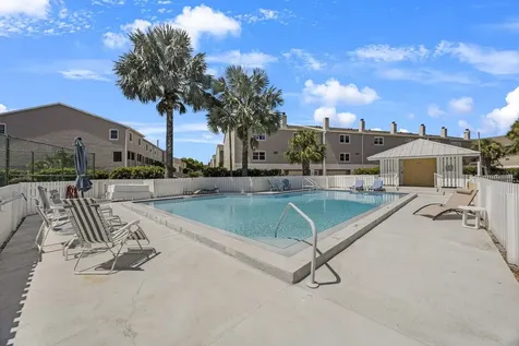 1125 Pinellas Bayway S St Petersburg FL 33715