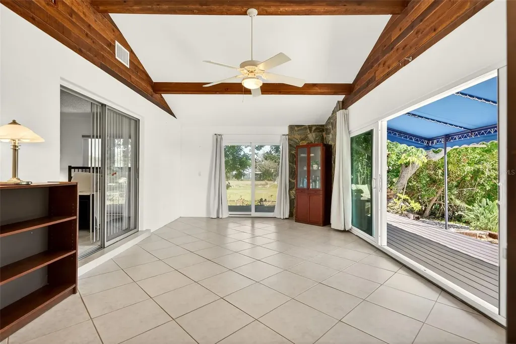 550 De Narvaez Drive Longboat Key FL 34228