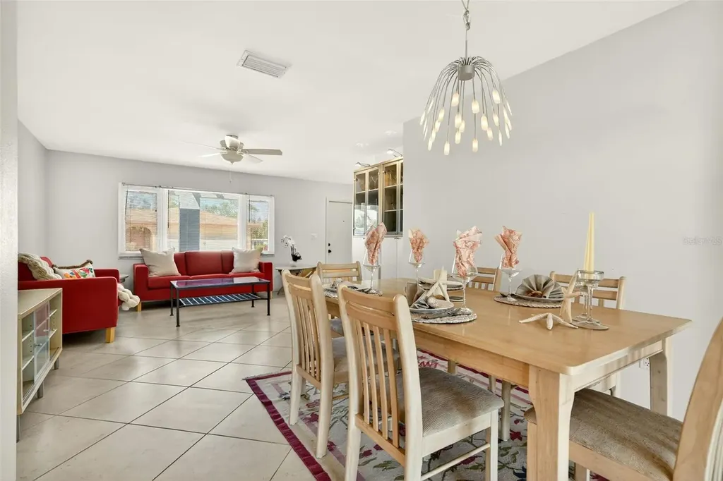 550 De Narvaez Drive Longboat Key FL 34228