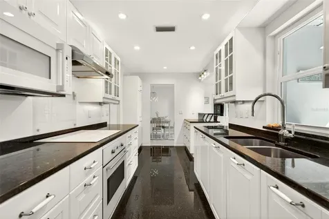 550 De Narvaez Drive Longboat Key FL 34228