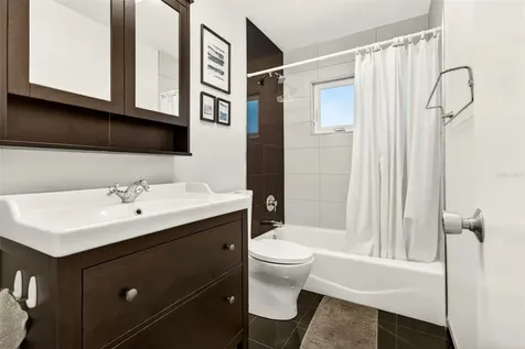 550 De Narvaez Drive Longboat Key FL 34228