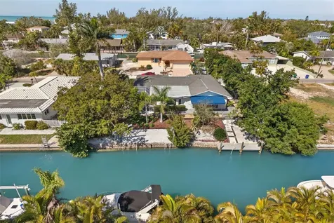 550 De Narvaez Drive Longboat Key FL 34228
