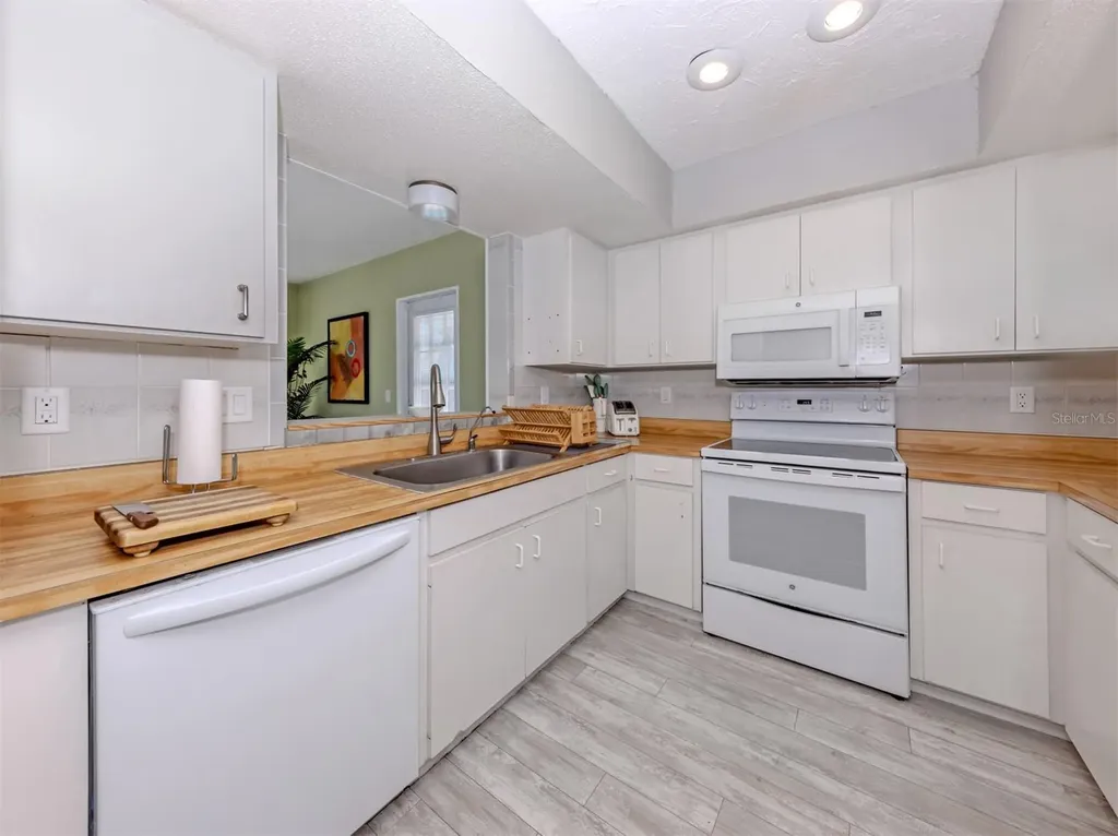 1191 Southland Road Venice FL 34293