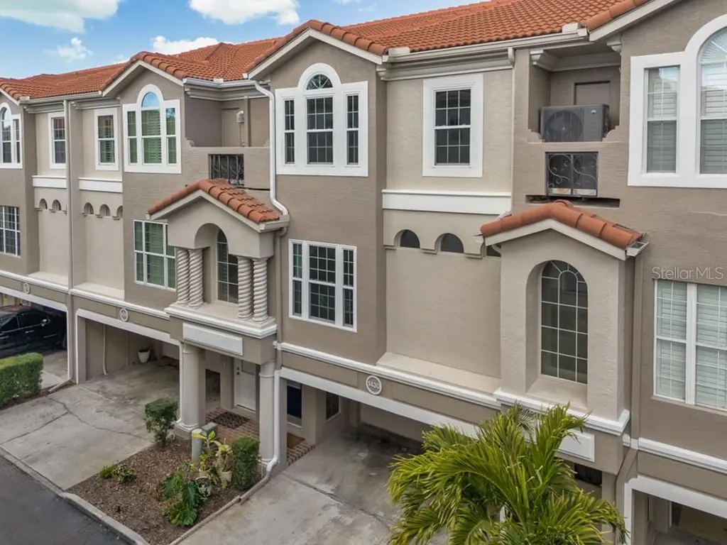 1430 Manatee Circle Tarpon Springs FL 34689