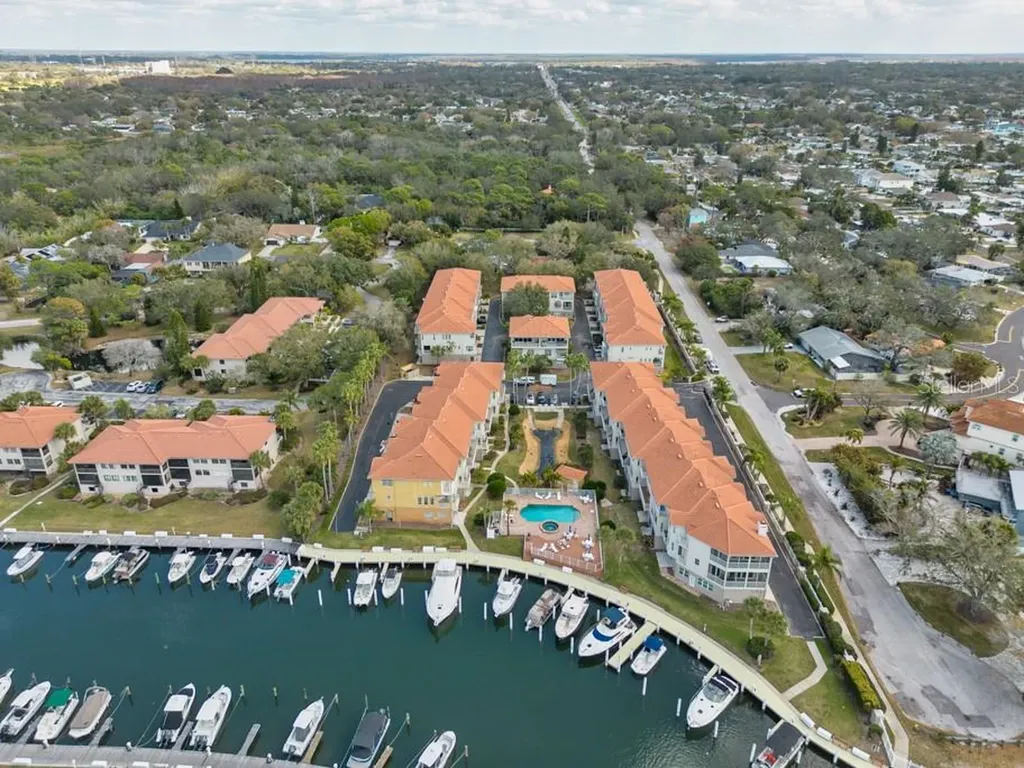 1430 Manatee Circle Tarpon Springs FL 34689