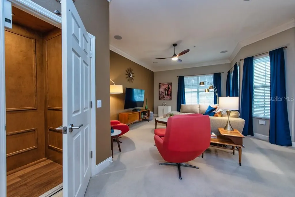 1430 Manatee Circle Tarpon Springs FL 34689