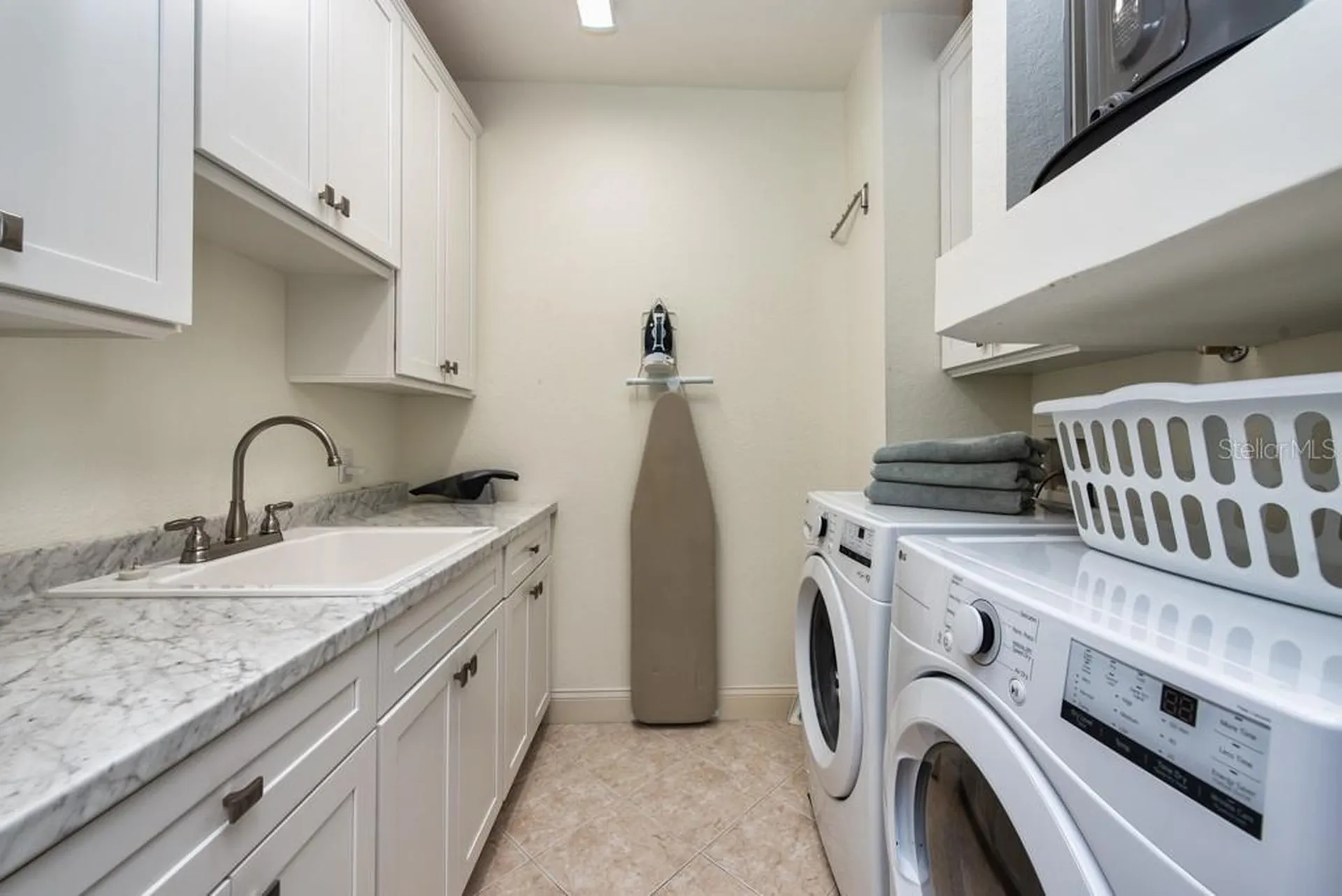 1430 Manatee Circle Tarpon Springs FL 34689