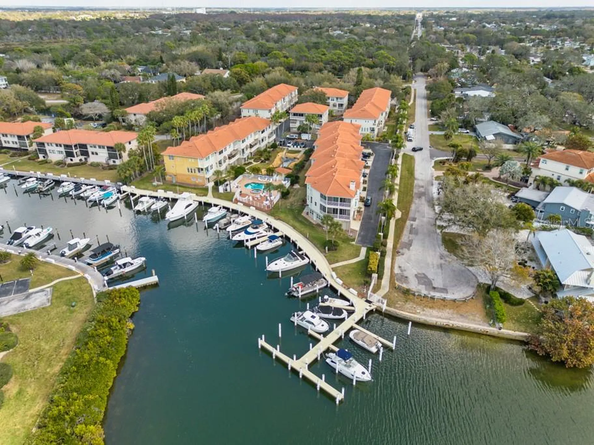 1430 Manatee Circle Tarpon Springs FL 34689