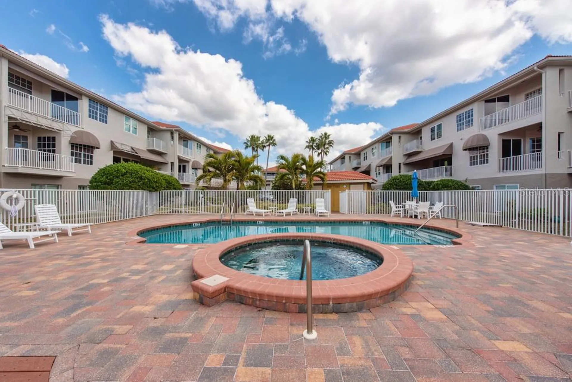 1430 Manatee Circle Tarpon Springs FL 34689