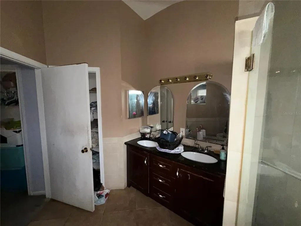 19040 NW 54th Avenue Miami Gardens FL 33055
