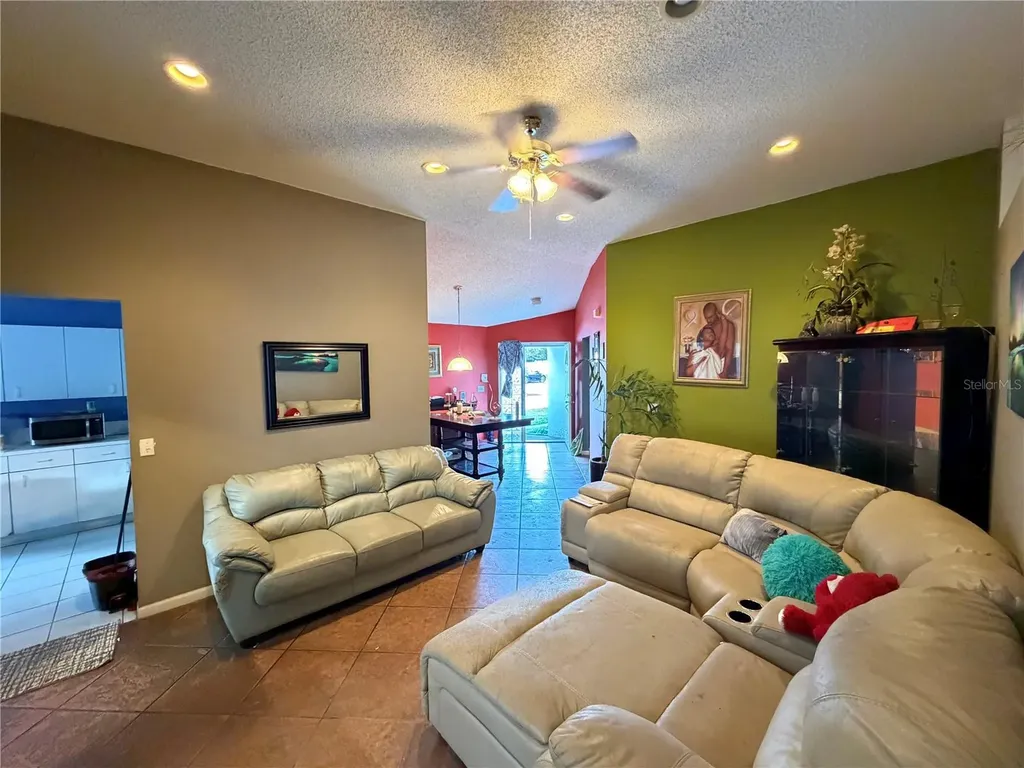 19040 NW 54th Avenue Miami Gardens FL 33055