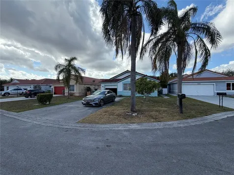 19040 NW 54th Avenue Miami Gardens FL 33055