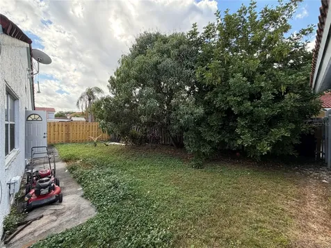 19040 NW 54th Avenue Miami Gardens FL 33055