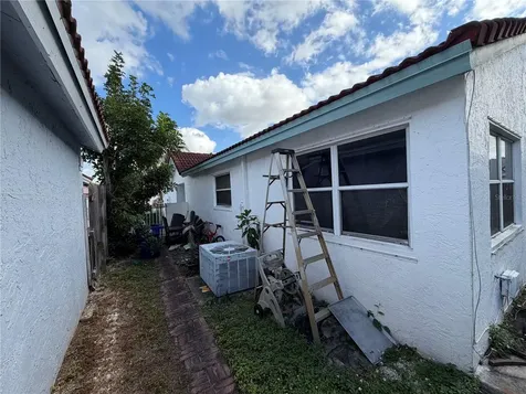 19040 NW 54th Avenue Miami Gardens FL 33055