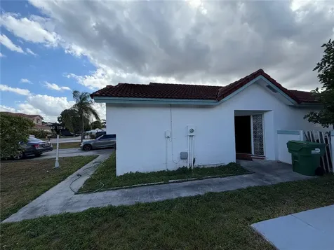 19040 NW 54th Avenue Miami Gardens FL 33055