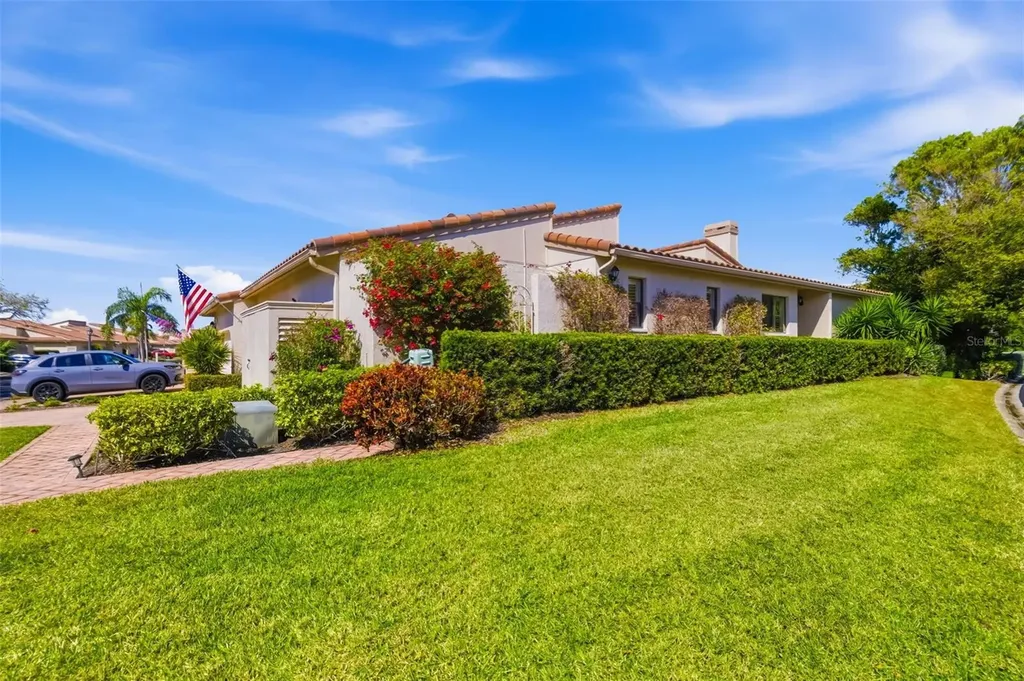 2326 Harbour Oaks Drive Longboat Key FL 34228