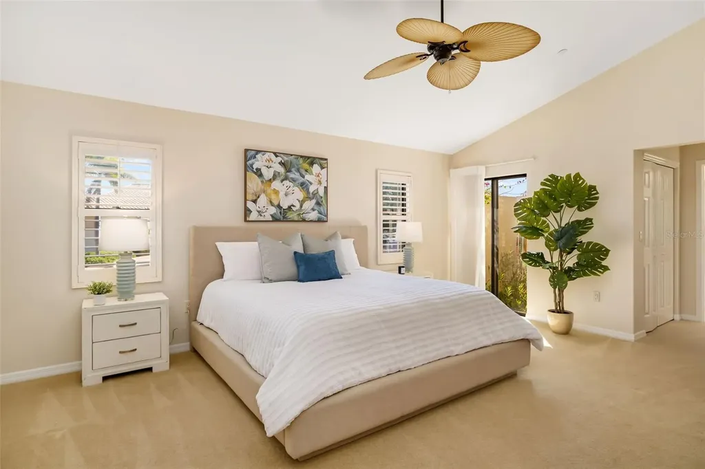 2326 Harbour Oaks Drive Longboat Key FL 34228
