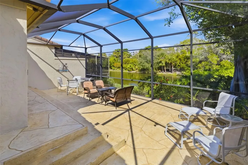 2326 Harbour Oaks Drive Longboat Key FL 34228