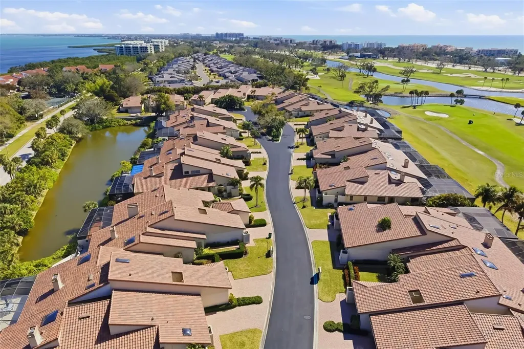 2326 Harbour Oaks Drive Longboat Key FL 34228