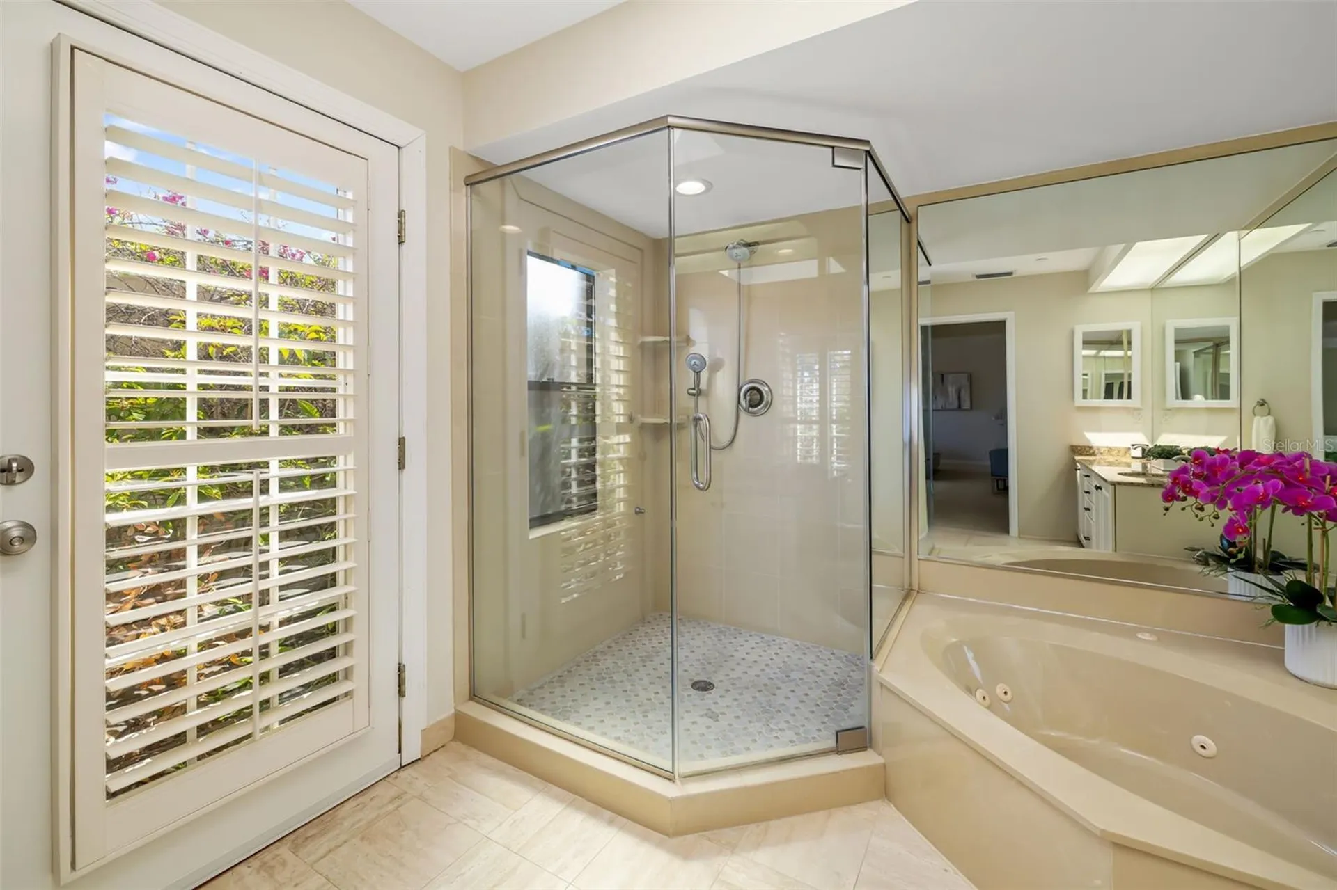 2326 Harbour Oaks Drive Longboat Key FL 34228