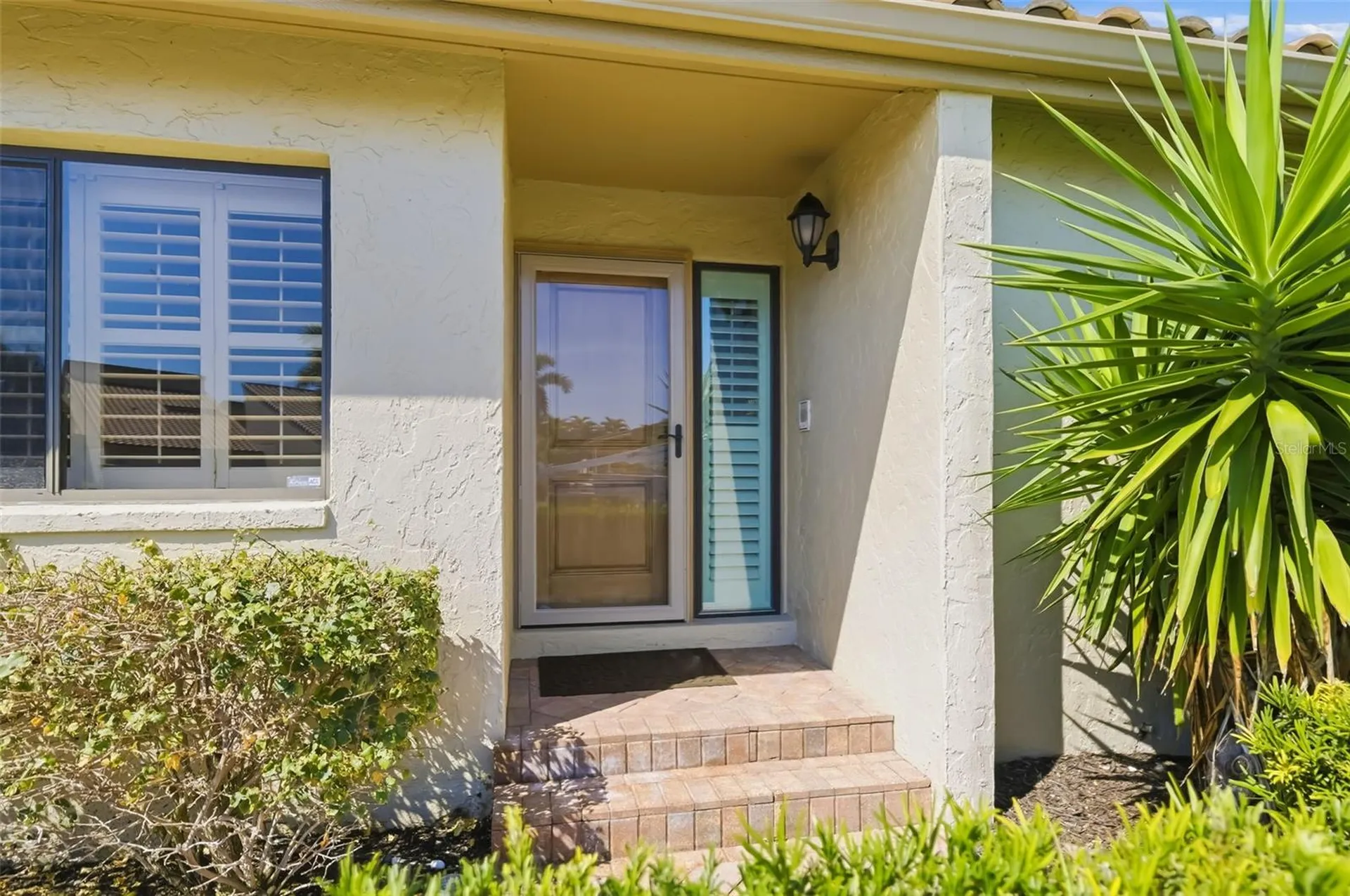 2326 Harbour Oaks Drive Longboat Key FL 34228
