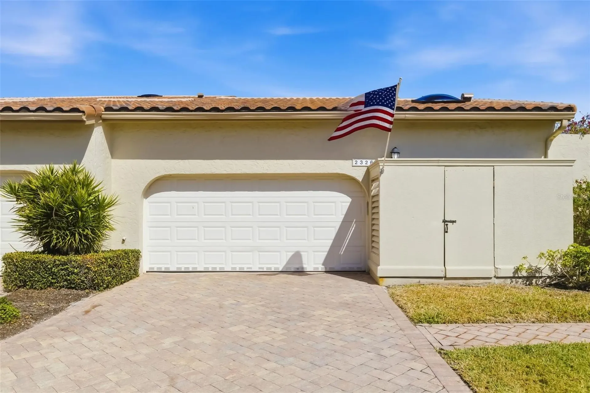 2326 Harbour Oaks Drive Longboat Key FL 34228