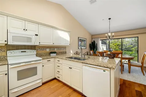 2326 Harbour Oaks Drive Longboat Key FL 34228