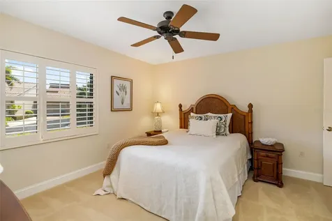 2326 Harbour Oaks Drive Longboat Key FL 34228