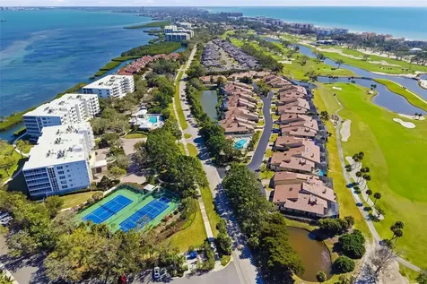 2326 Harbour Oaks Drive Longboat Key FL 34228
