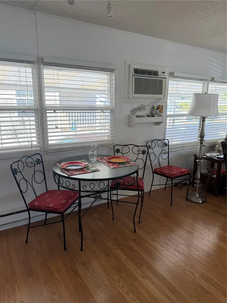 1040 Main Street Dunedin FL 34698