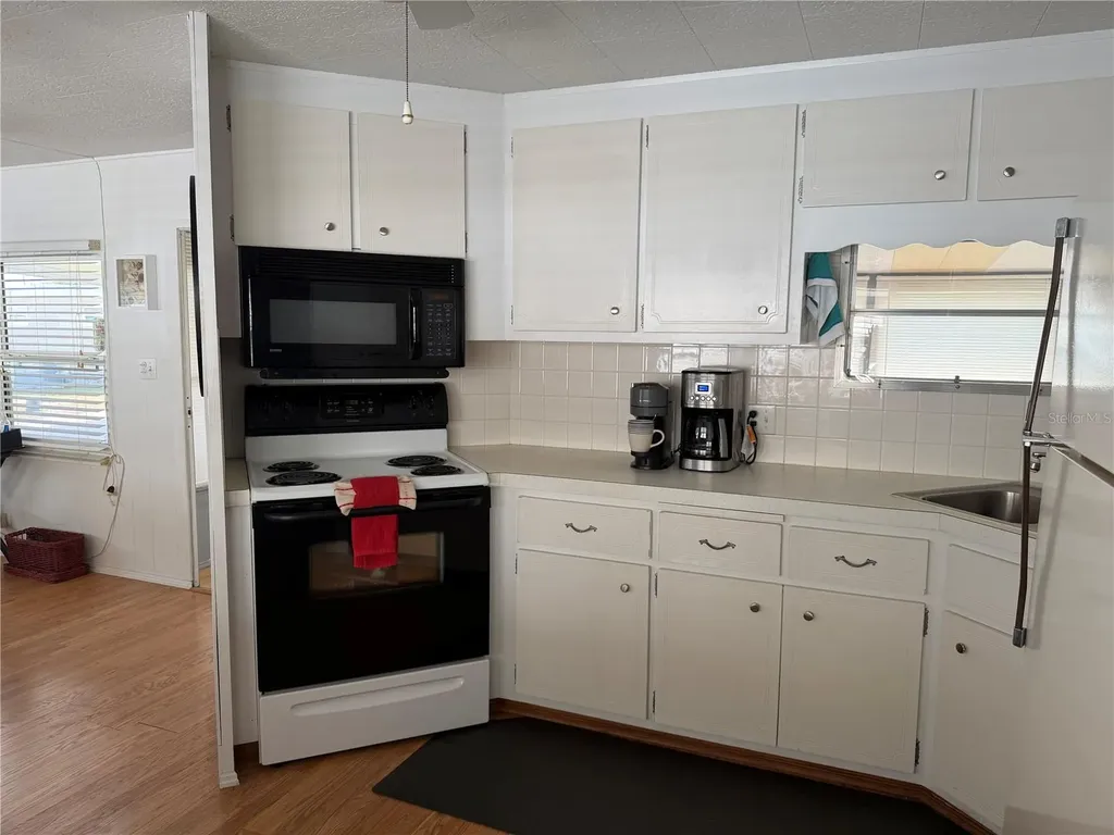 1040 Main Street Dunedin FL 34698