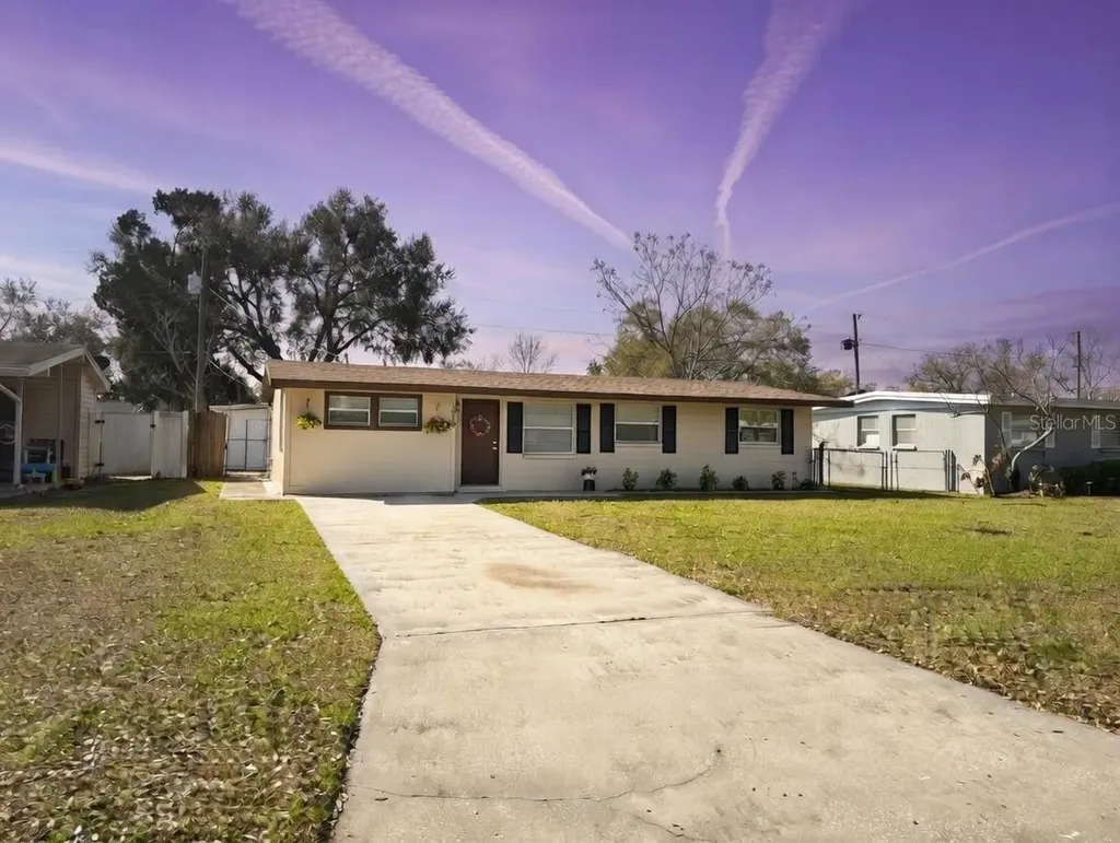 1919 Alexander Drive Lakeland FL 33803