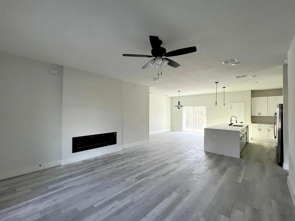11054 N Academy Drive Dunnellon FL 34434
