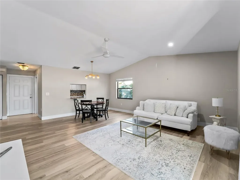 4668 Oak Hill Lane Sarasota FL 34232