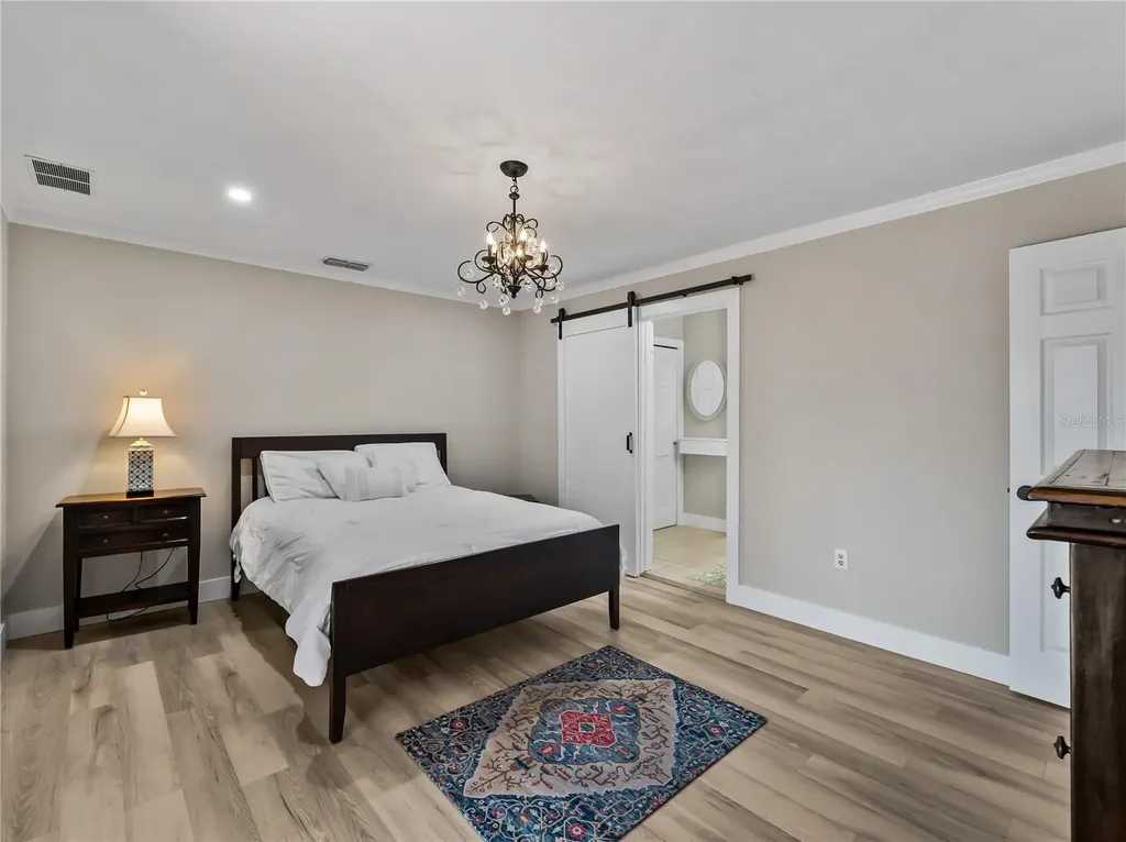 4668 Oak Hill Lane Sarasota FL 34232