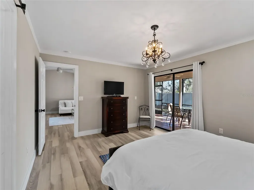 4668 Oak Hill Lane Sarasota FL 34232