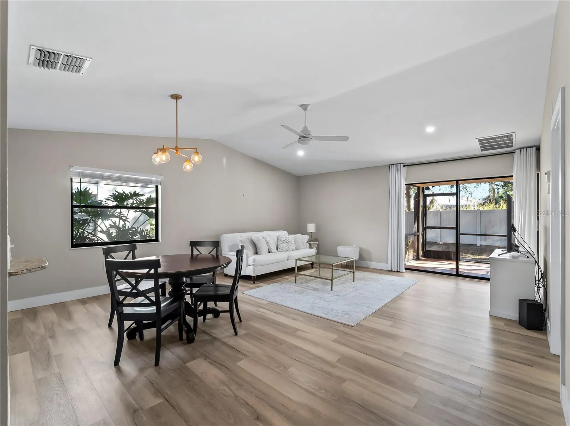 4668 Oak Hill Lane Sarasota FL 34232