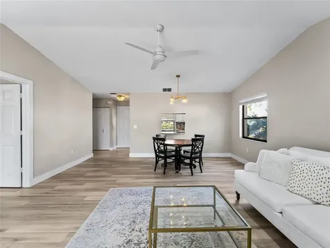 4668 Oak Hill Lane Sarasota FL 34232