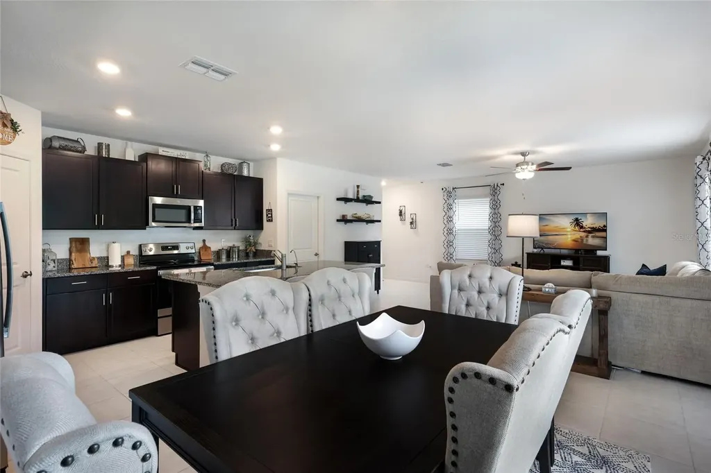 5552 Blue Azure Drive Wimauma FL 33598