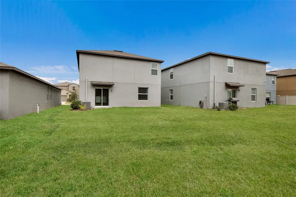 5552 Blue Azure Drive Wimauma FL 33598