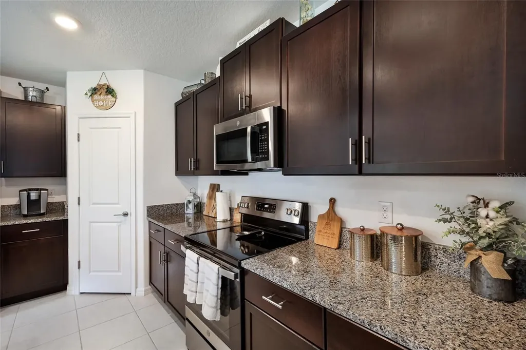 5552 Blue Azure Drive Wimauma FL 33598