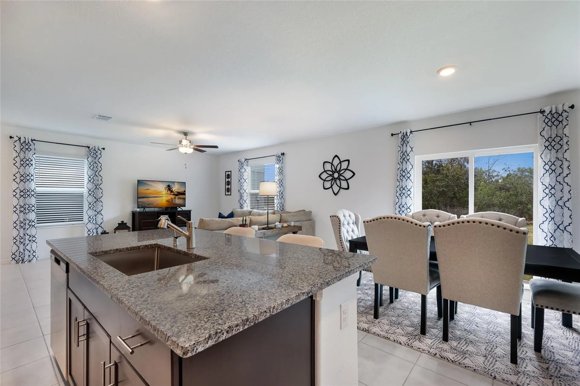 5552 Blue Azure Drive Wimauma FL 33598