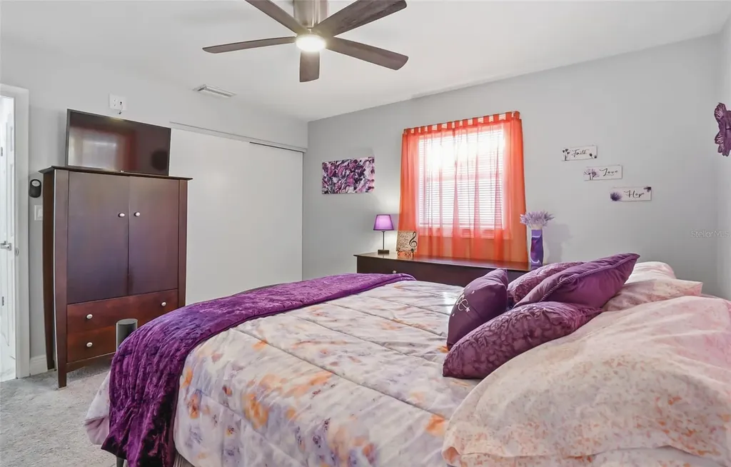 5718 18th Avenue N St Petersburg FL 33710