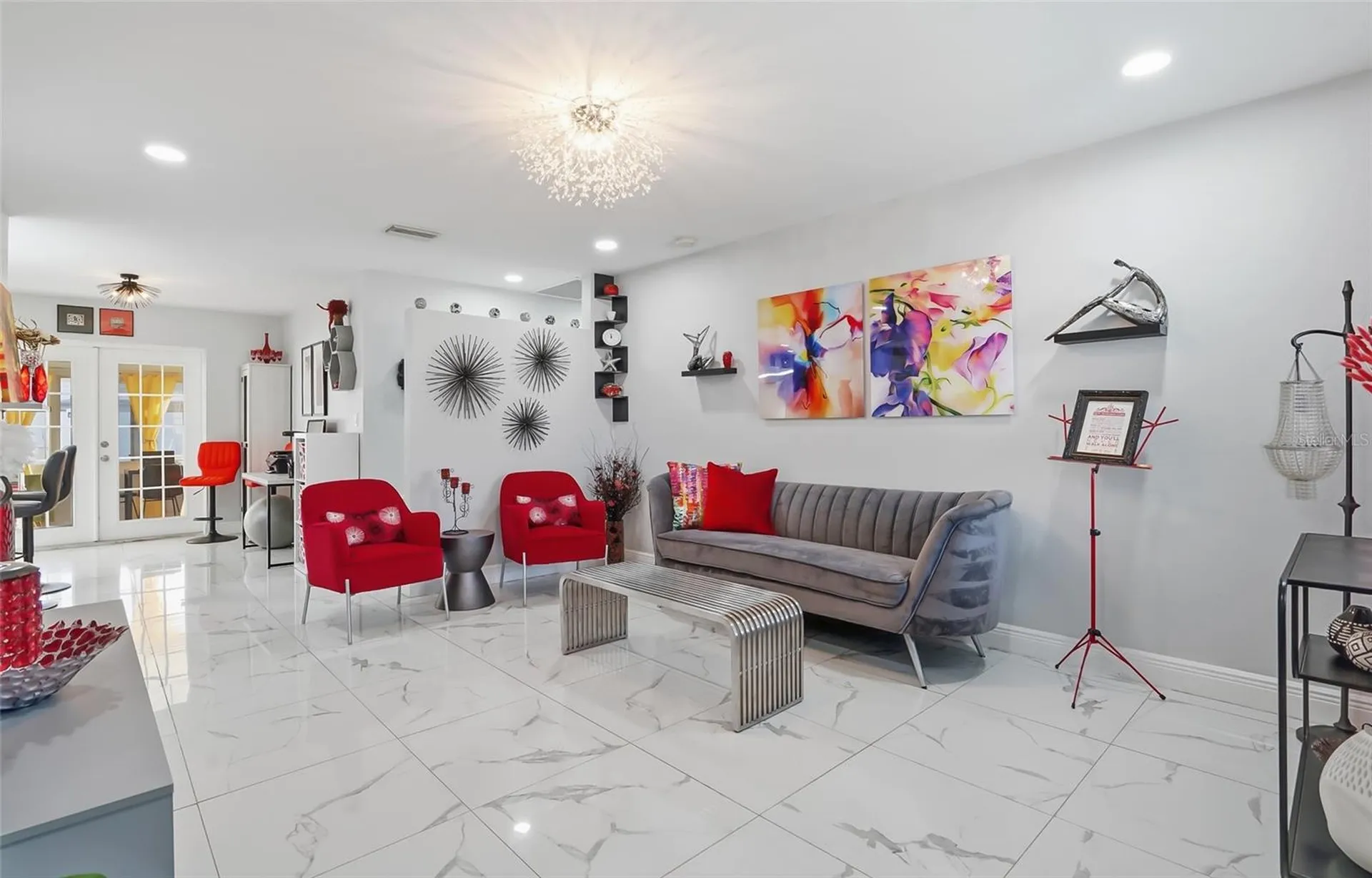 5718 18th Avenue N St Petersburg FL 33710