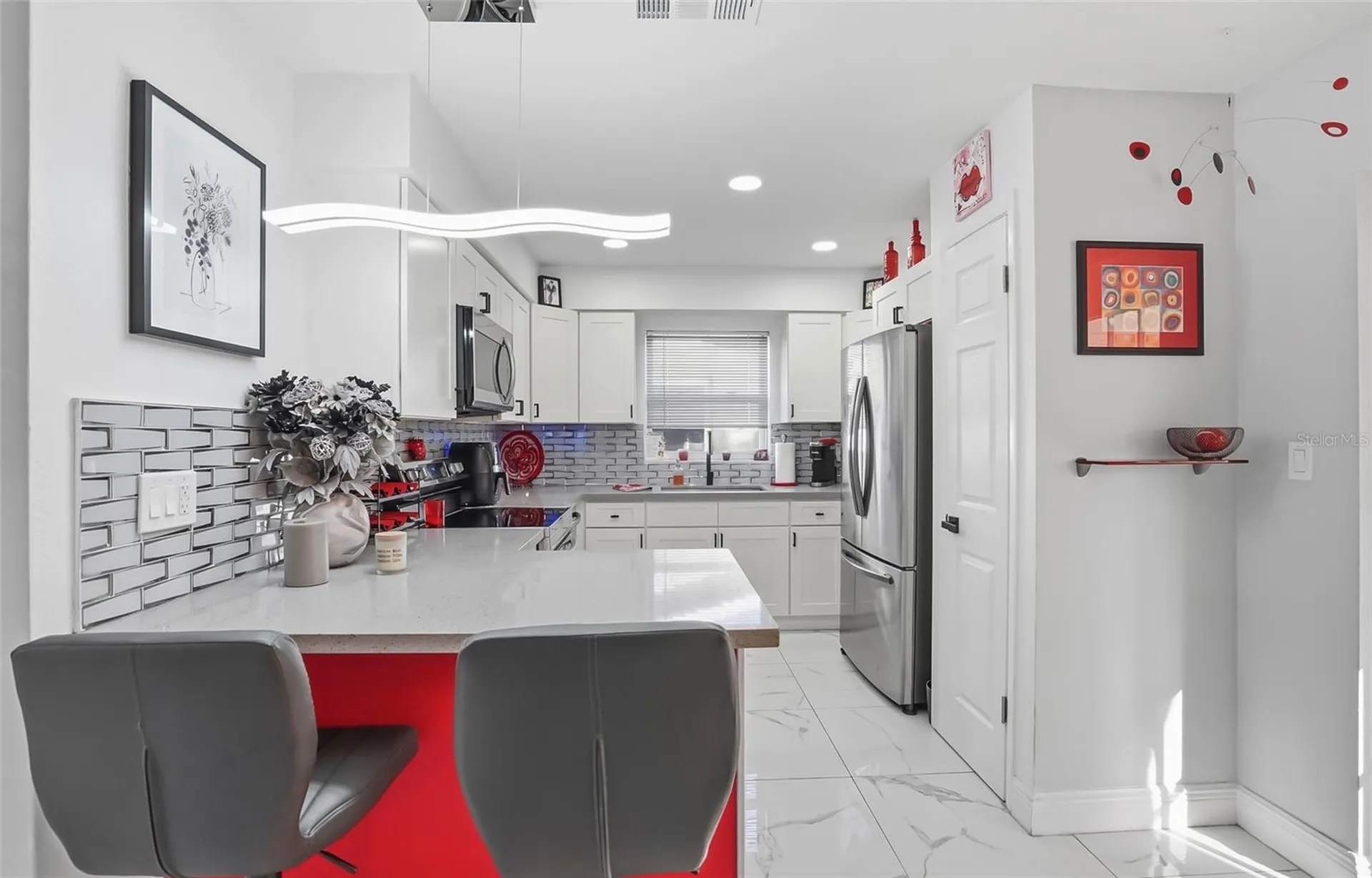 5718 18th Avenue N St Petersburg FL 33710
