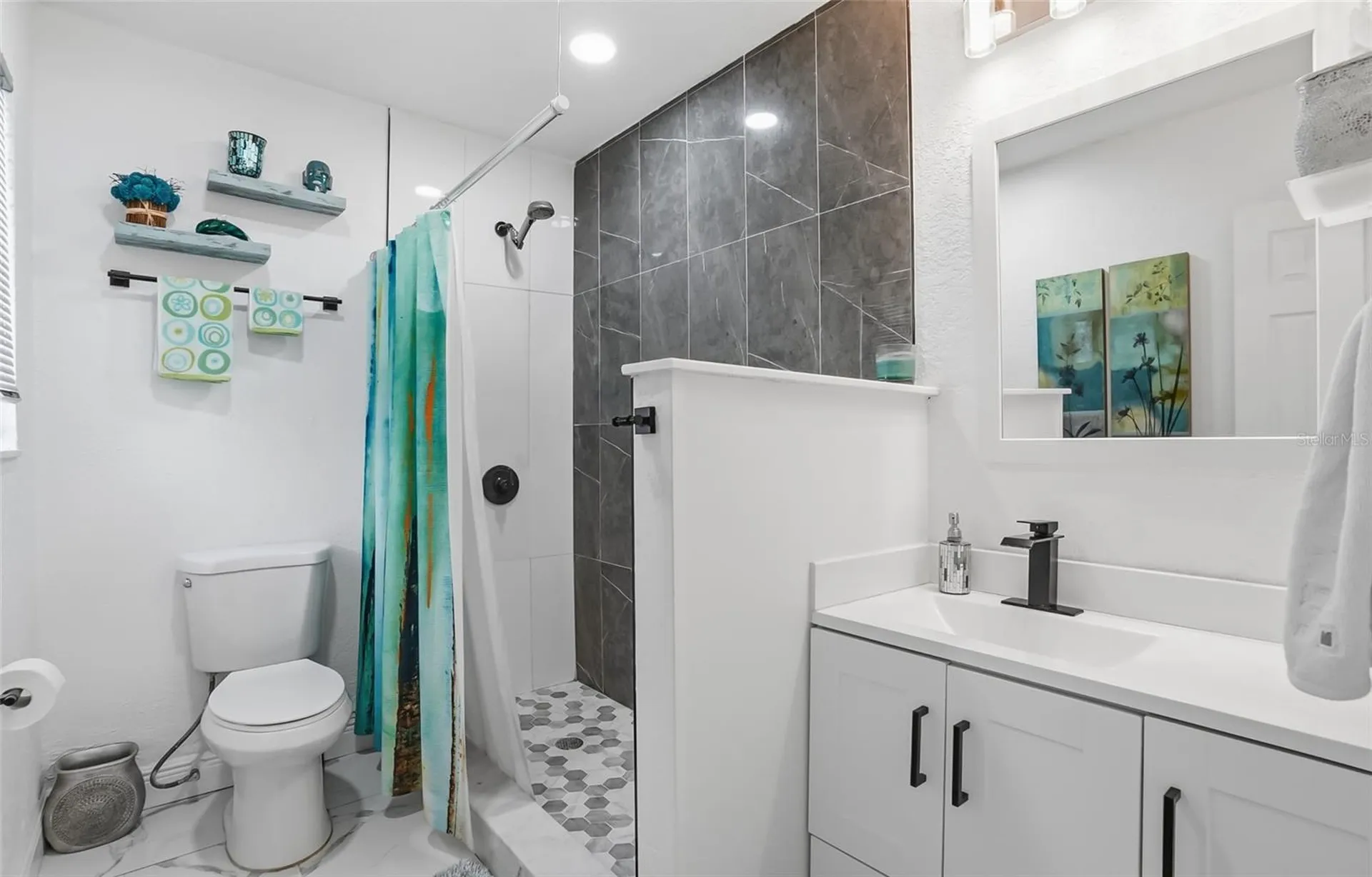 5718 18th Avenue N St Petersburg FL 33710