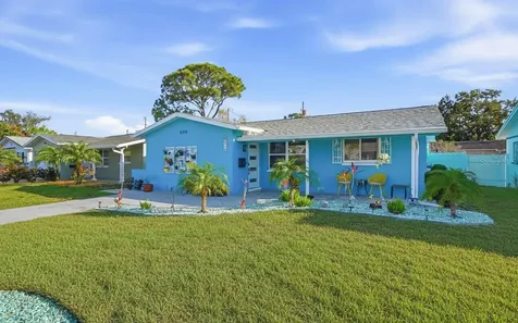 5718 18th Avenue N St Petersburg FL 33710