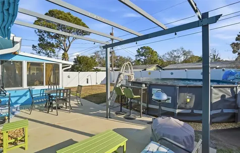 5718 18th Avenue N St Petersburg FL 33710
