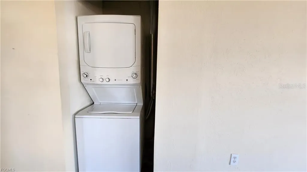 1169 Cherokee Avenue Lehigh Acres FL 33936